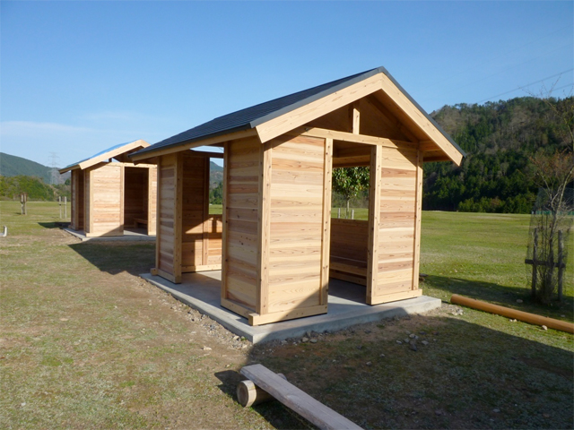 ドッグラン休憩小屋(府民の森ひよし) ドッグラン休憩小屋(府民の森ひよし)